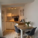 Kingstreet Apartment